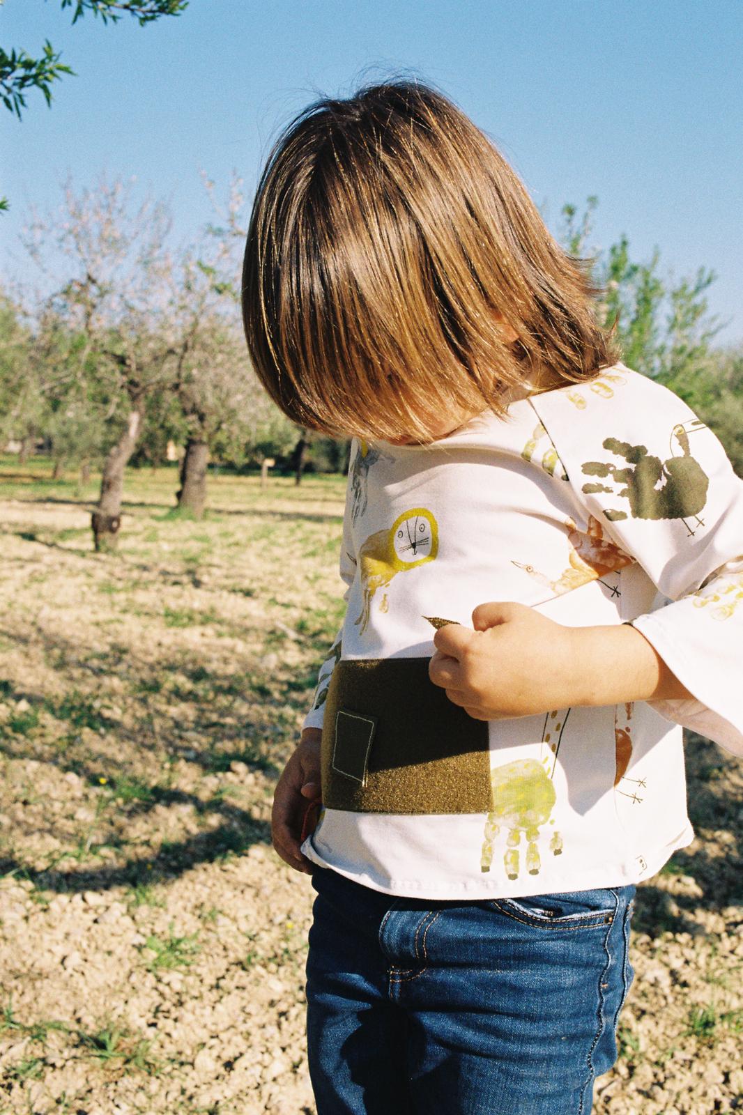 Moda ética, sostenible y orgánica para Bebé, Mamás y Premamás. Inspirada en la naturaleza, en el método Montessori y con el máximo respeto por el medio ambiente. Moda Pedagógica y Nutricional. Handmade hecha en Mallorca. Los niños se divierten y aprenden vistiendose
